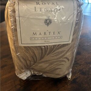 Royal Legacy Padded Sham - Tan